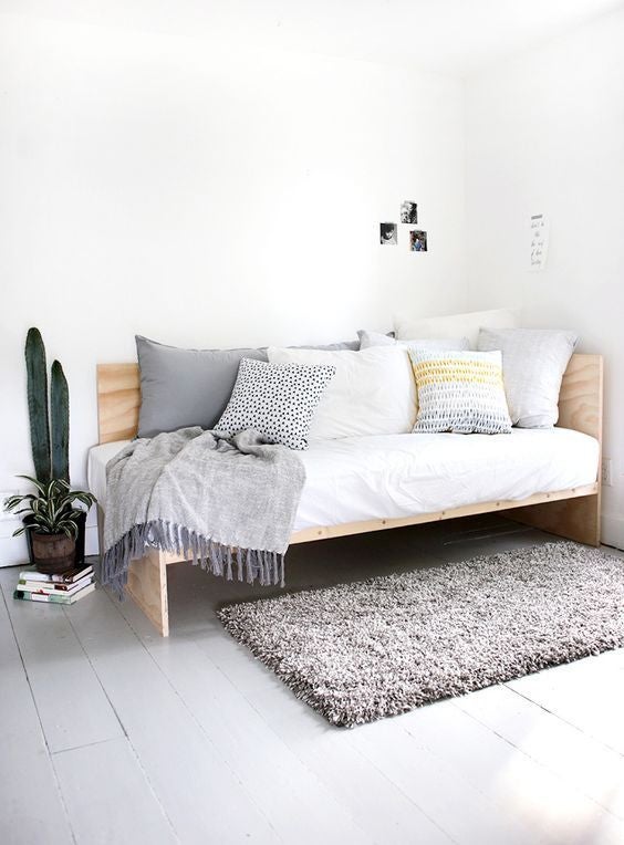 white-light-wood-daybed