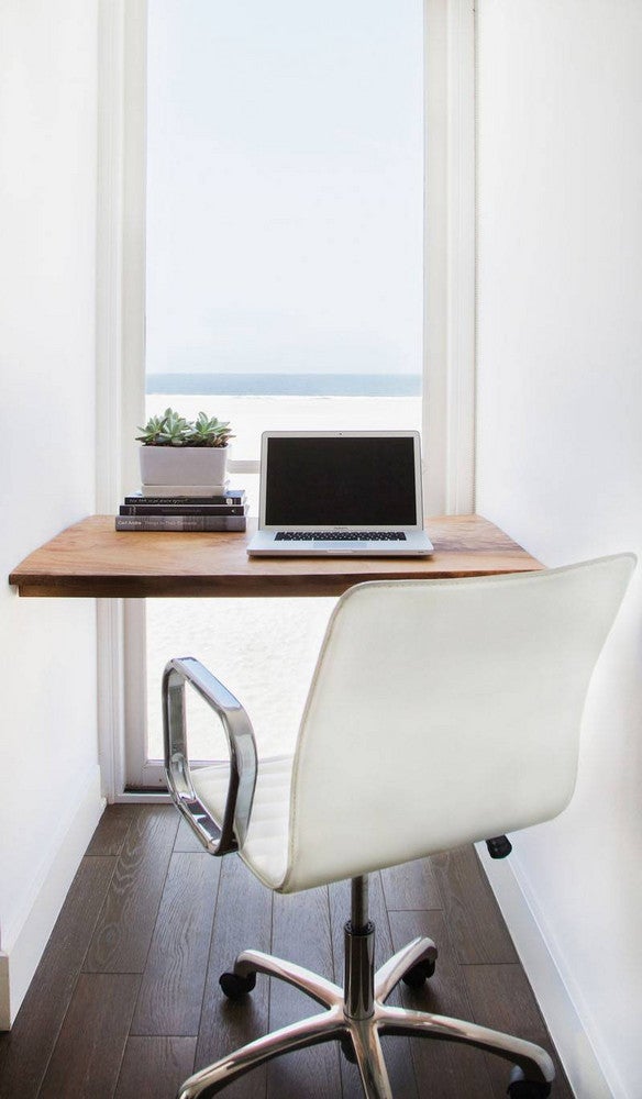 maximize a small space tiny desk