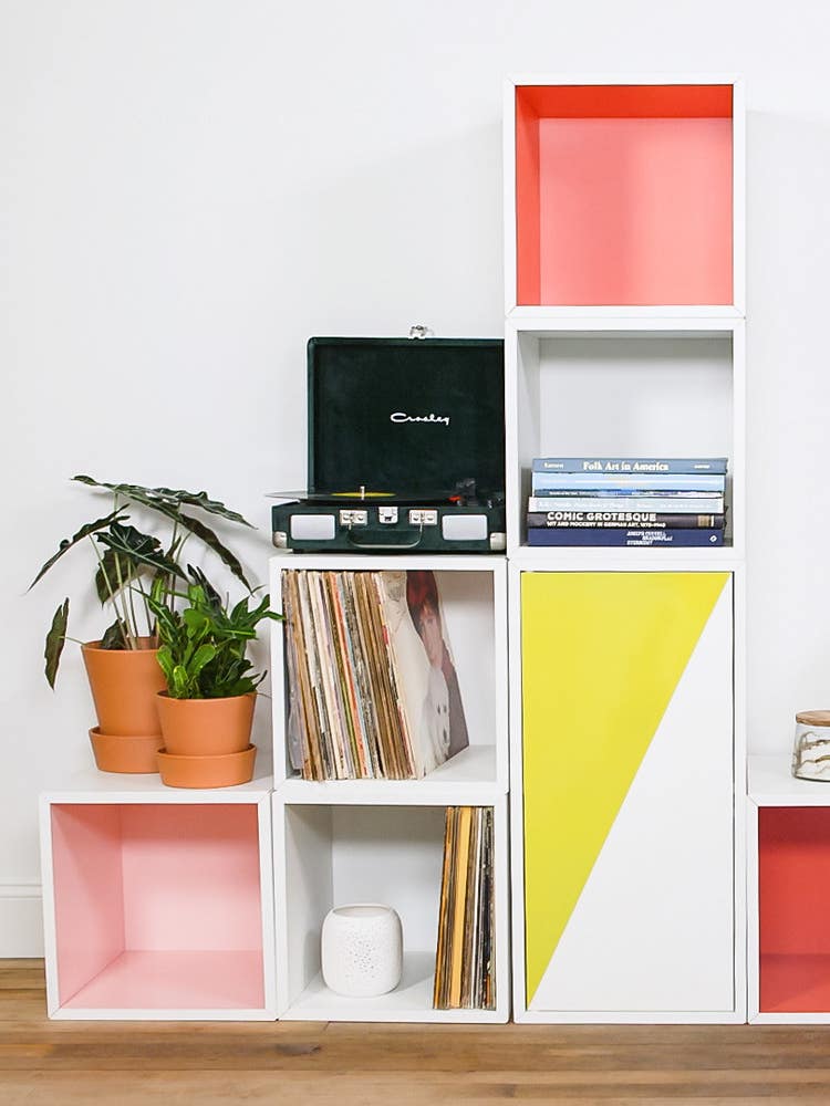Upgrade Your Bookshelf With This Easy Colorblock DIY