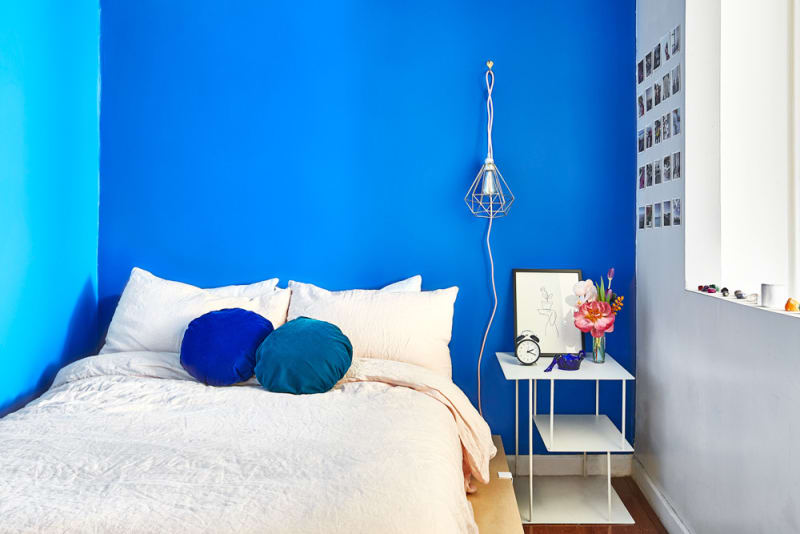 11 Ways to Trick the Eye Into Believing Your Bedroom Isn’t Tiny