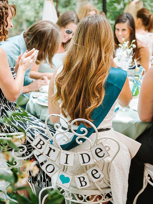 how to plan a bridal shower: a checklist