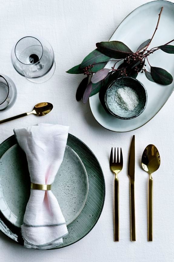 must-see holiday place setting ideas