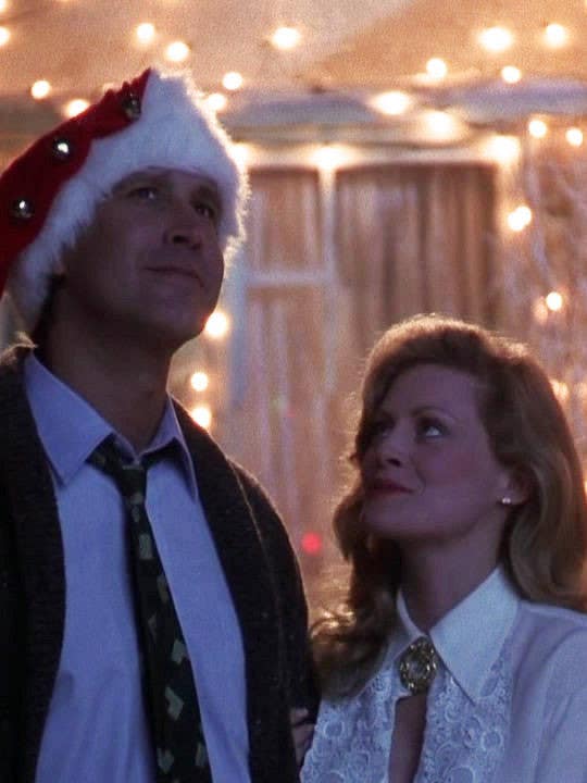 12 christmas light situations clark griswold would love