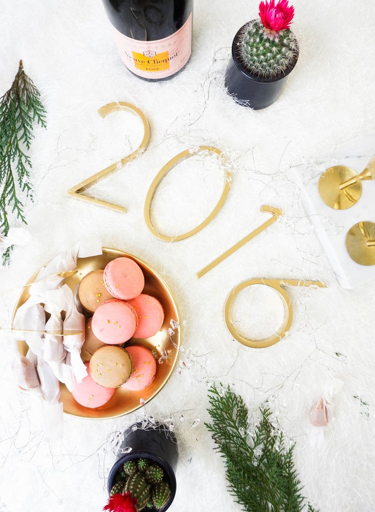 diy your way to the perfect nye party table