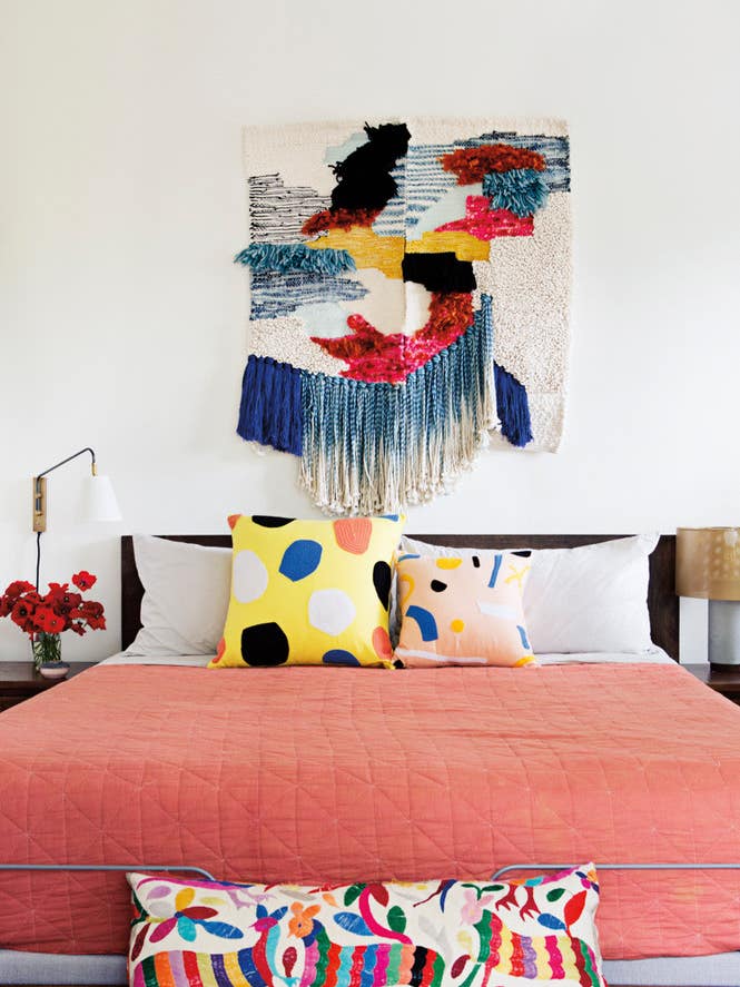 6 Rookie Mistakes to Avoid When Decorating With Pantone’s Color of the Year