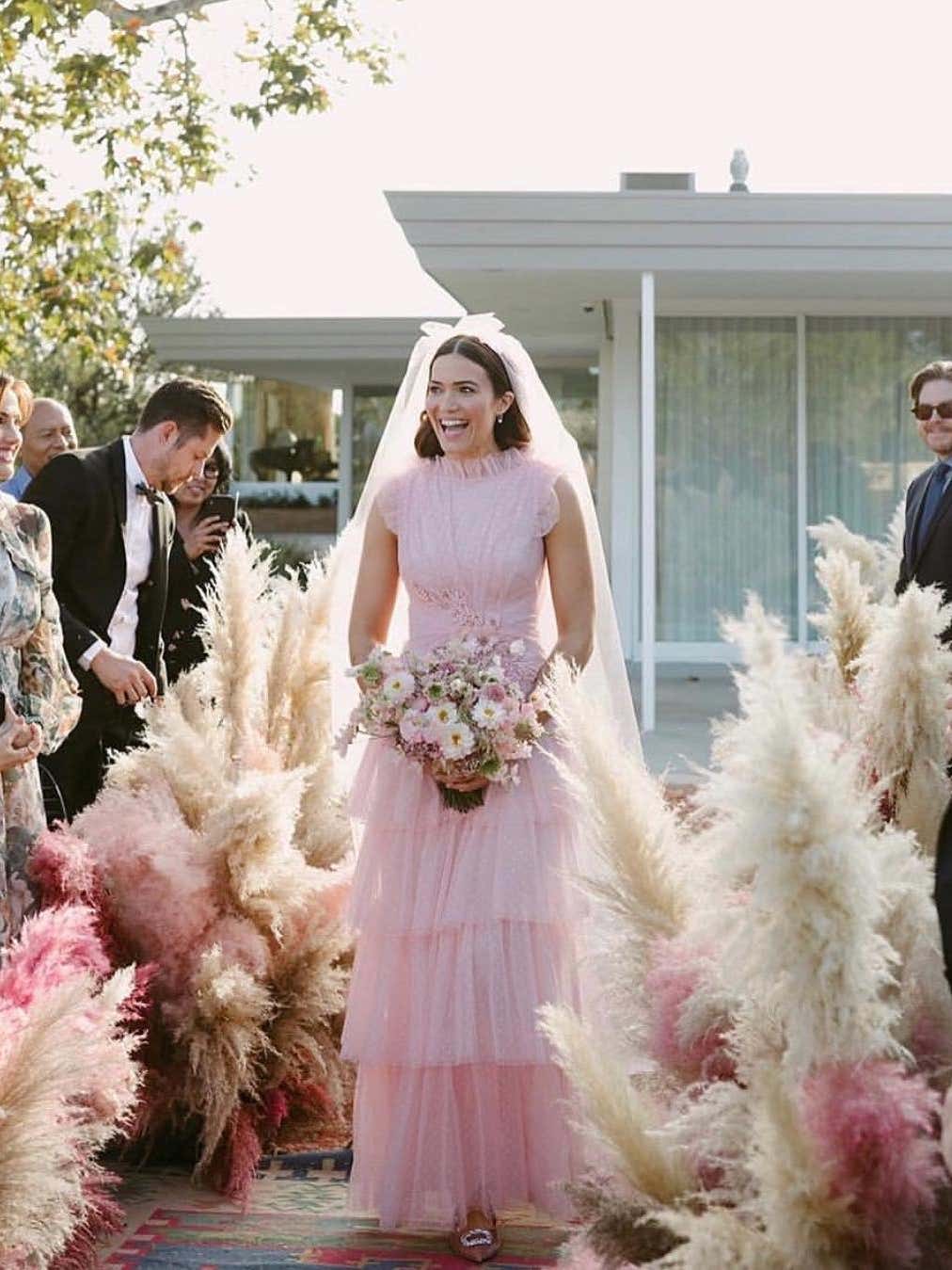 Mandy Moore’s Wedding Florist Predicts This Bloom Will Be Everywhere in 2019