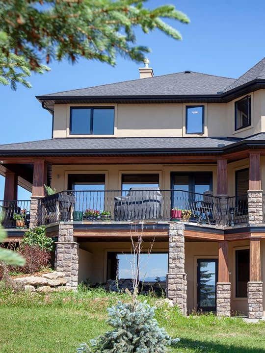 You Can Buy This Lakefront Mansion in Alberta, Canada, for $25