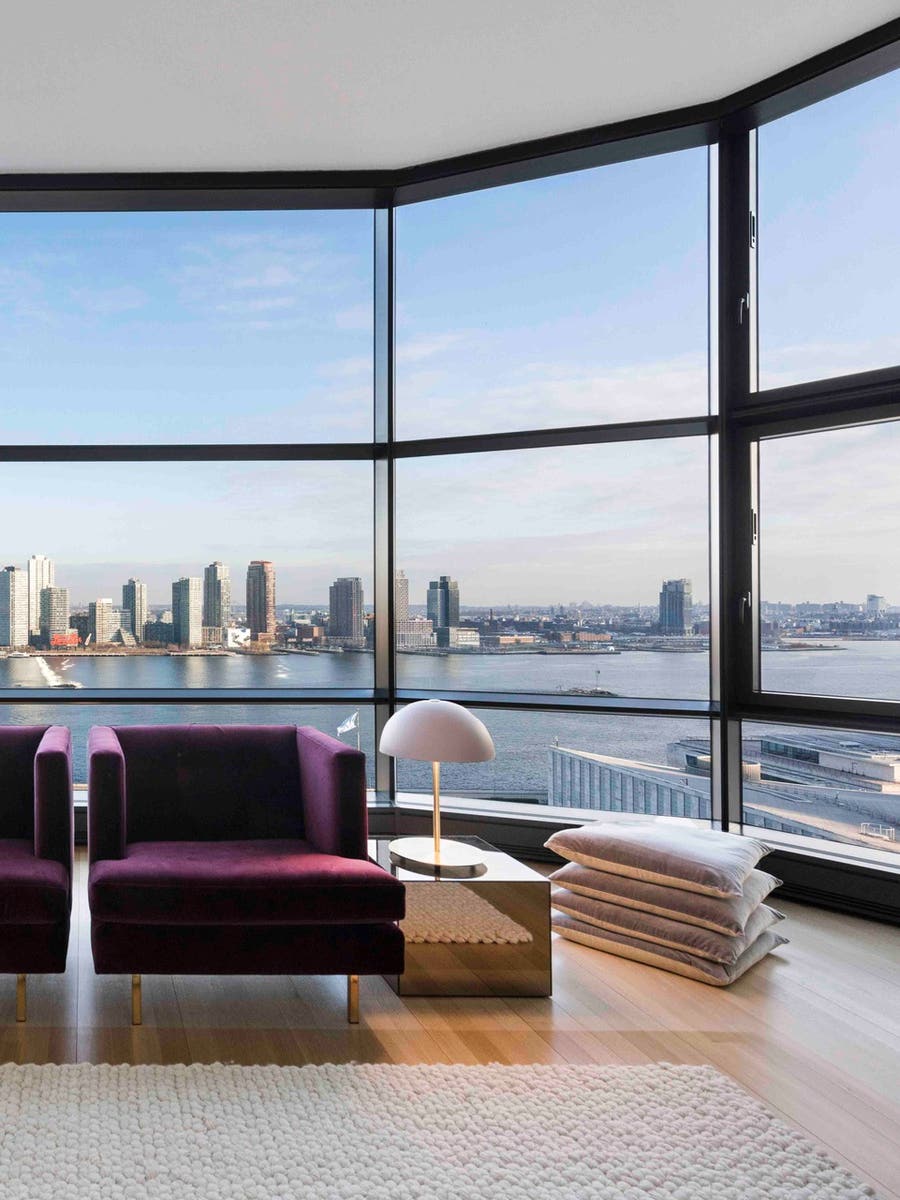 Want to Live Like the Queen? Rent This NYC Condo
