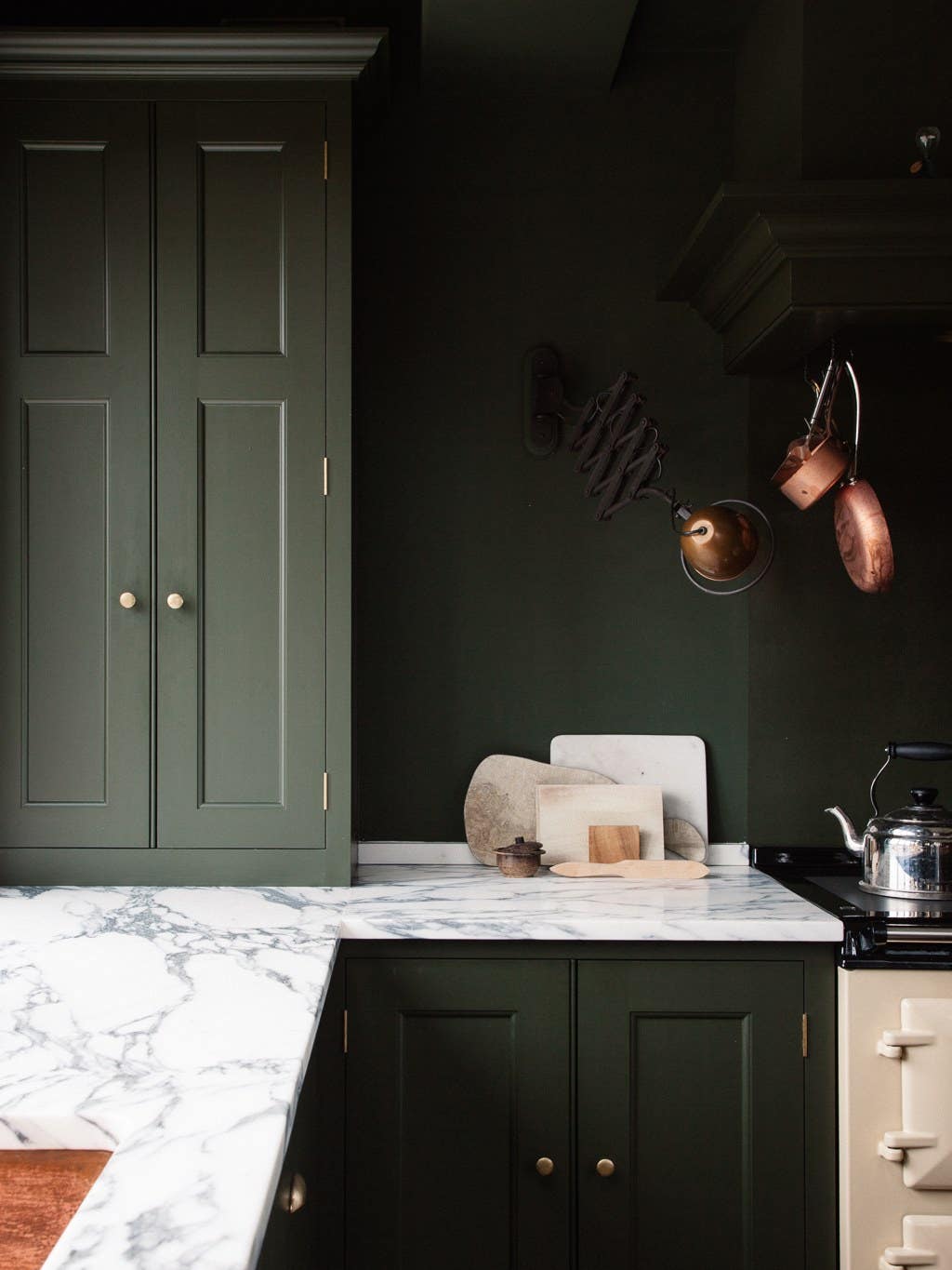 22 of the Best Kitchen Wall Colors to Transform Your Space
