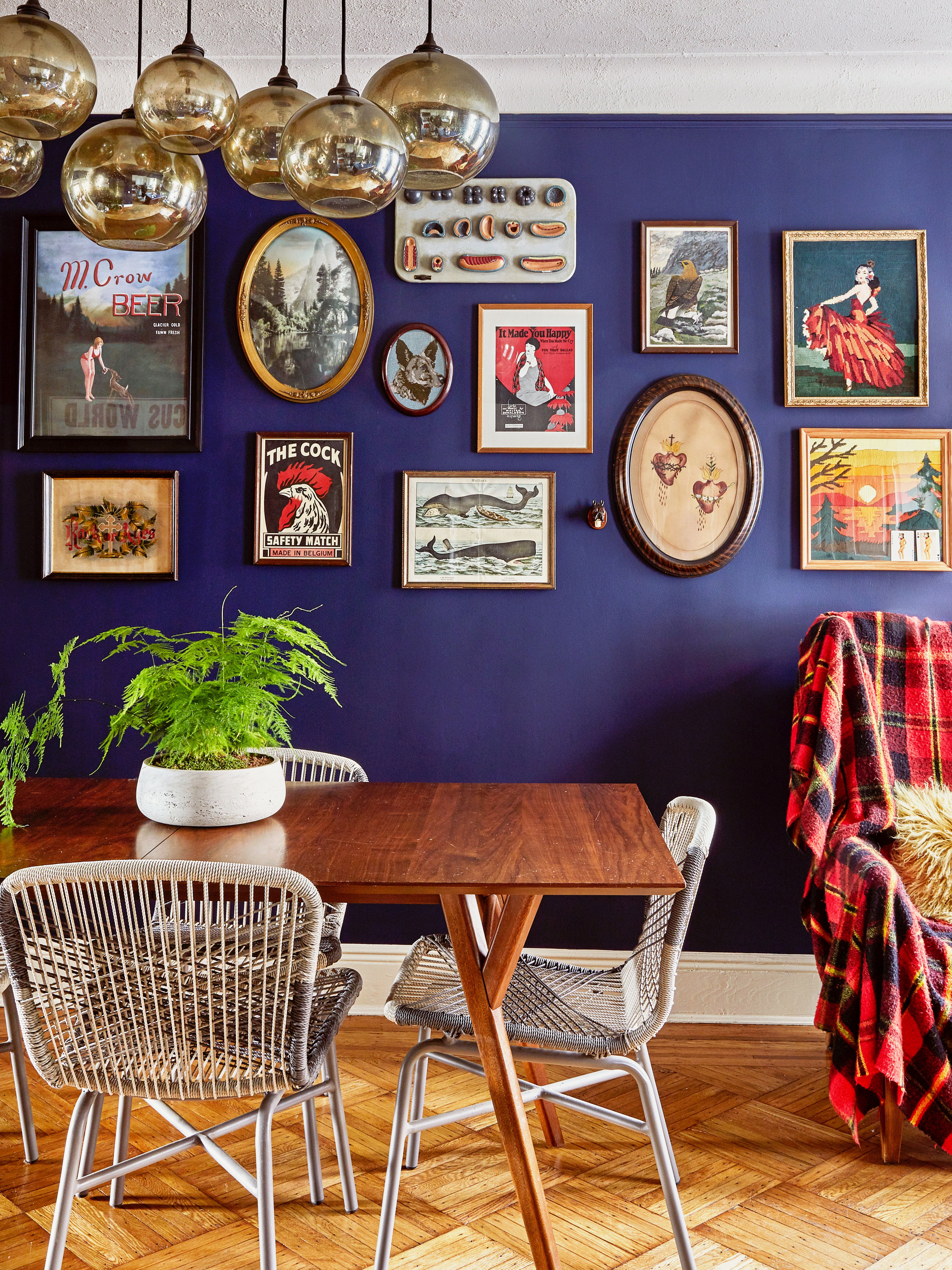 This Antique Lover’s Home Is a Master Class in Gallery Wall Curation