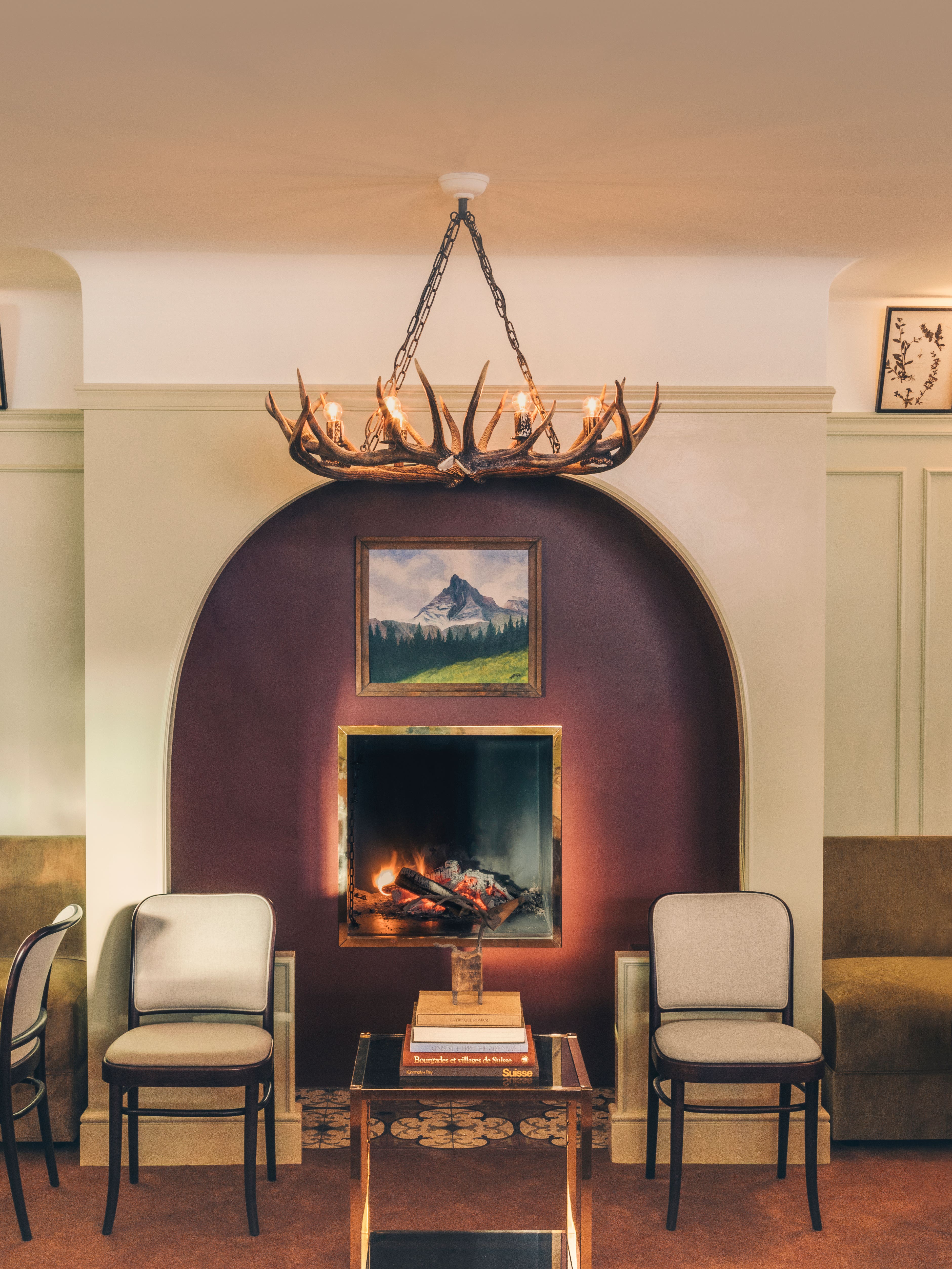 This Hip Swiss Chalet Has Us Dreaming of Apres-Ski in the Alps