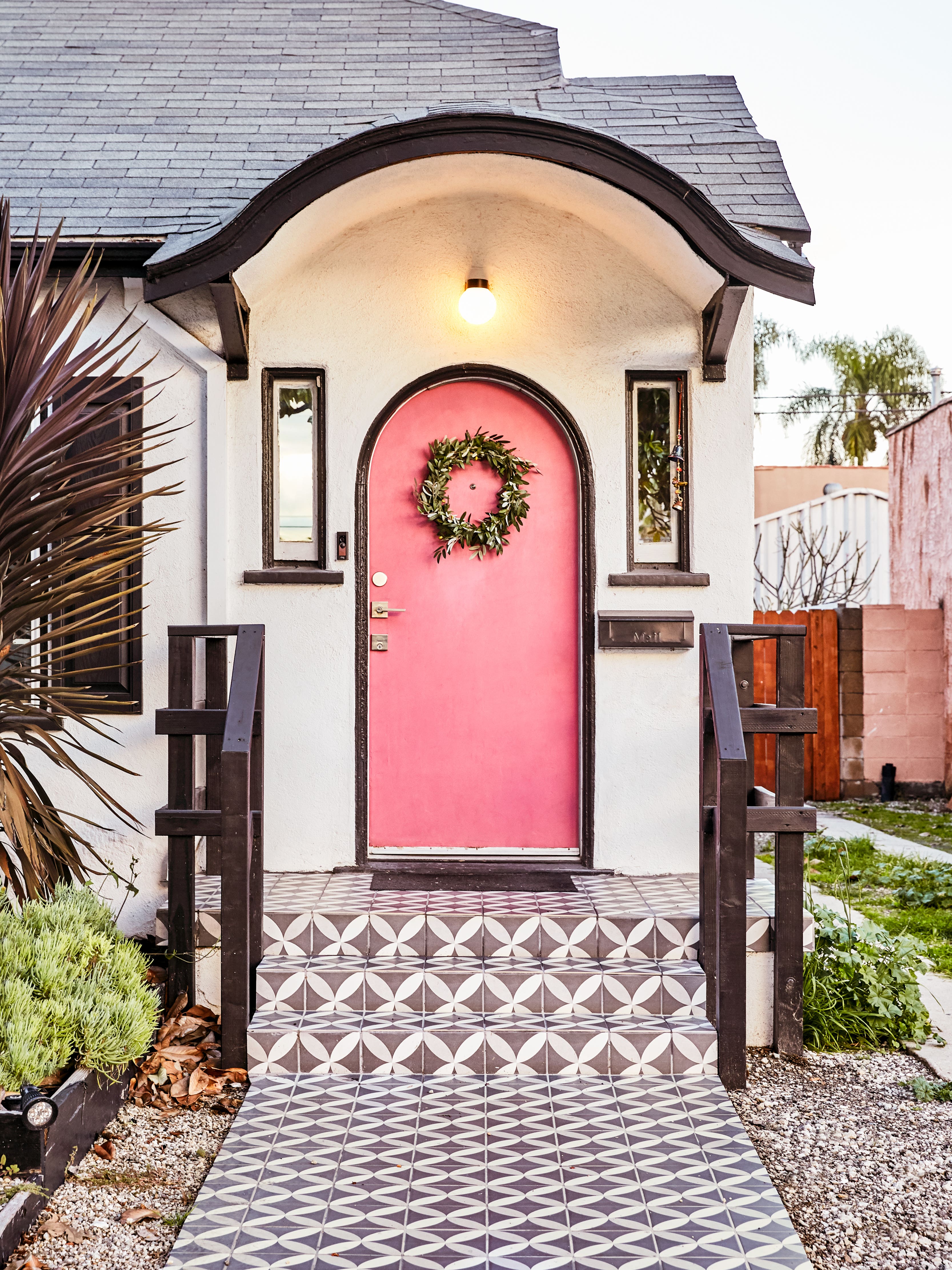 Home with pink front door