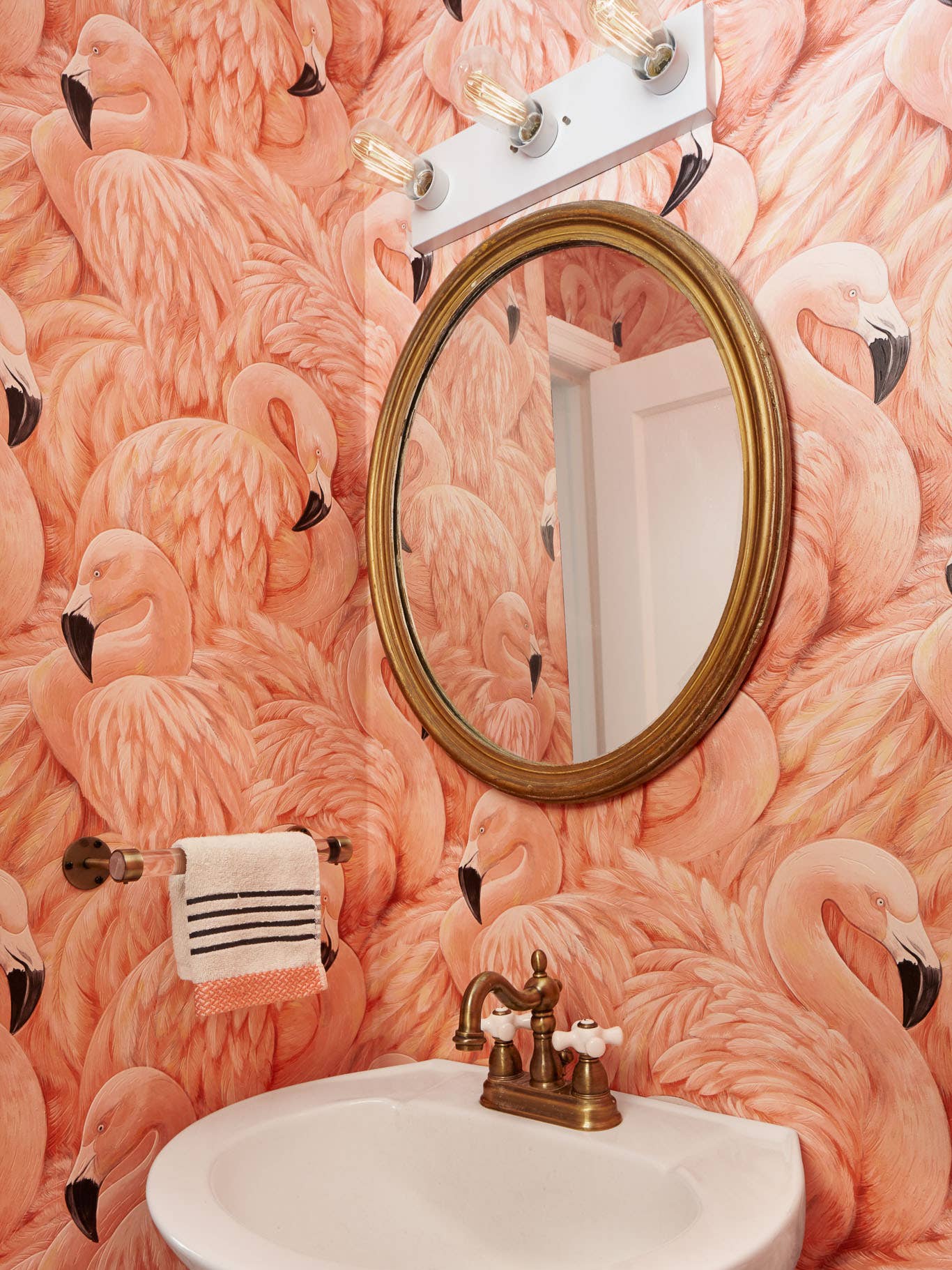 Take a Walk on the Wild Side With These Animal-Print Wallpapers