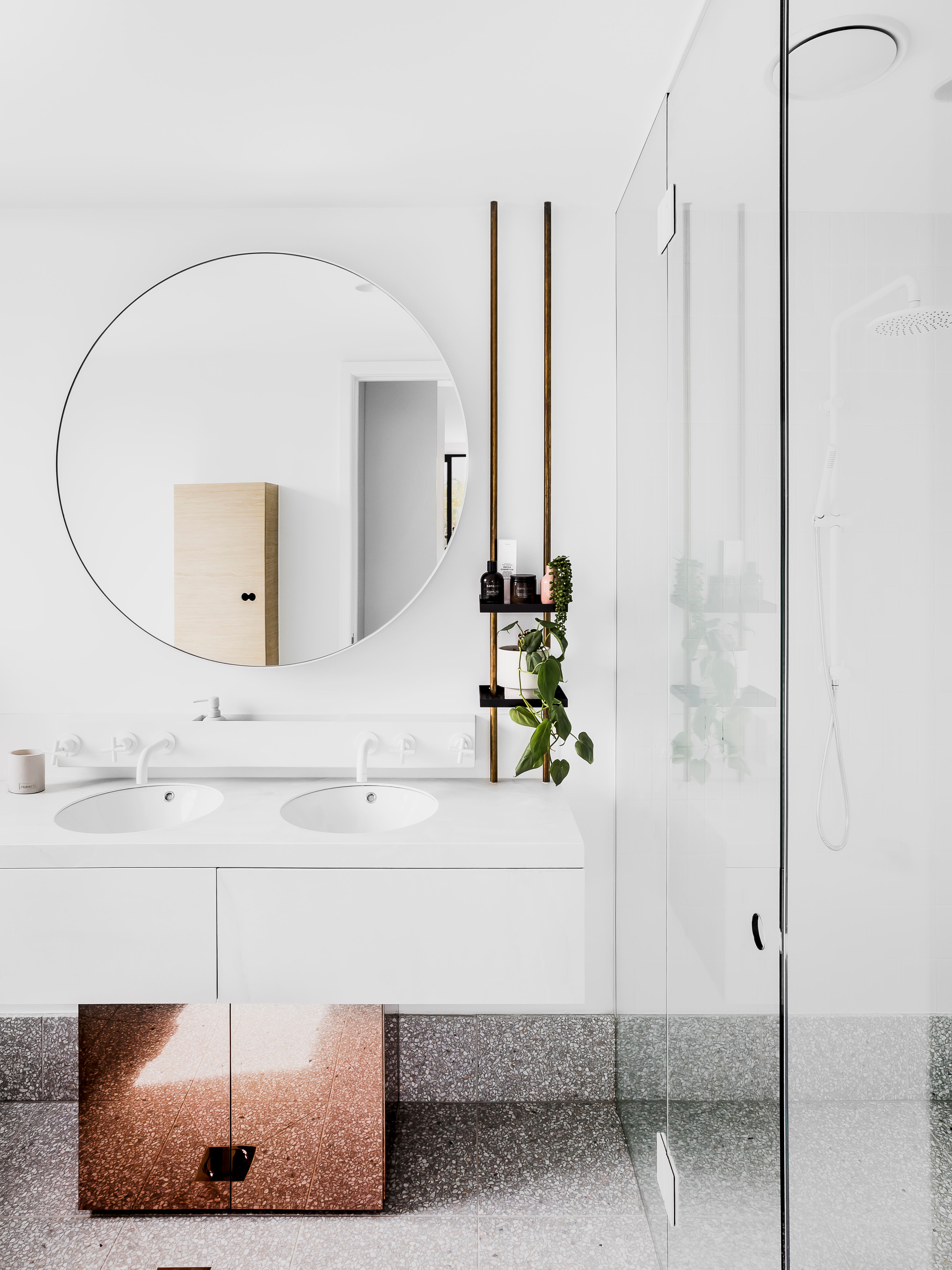 Hot Tip: Skipping These 5 Bathroom Essentials Will Clear Your Space (and Mind)