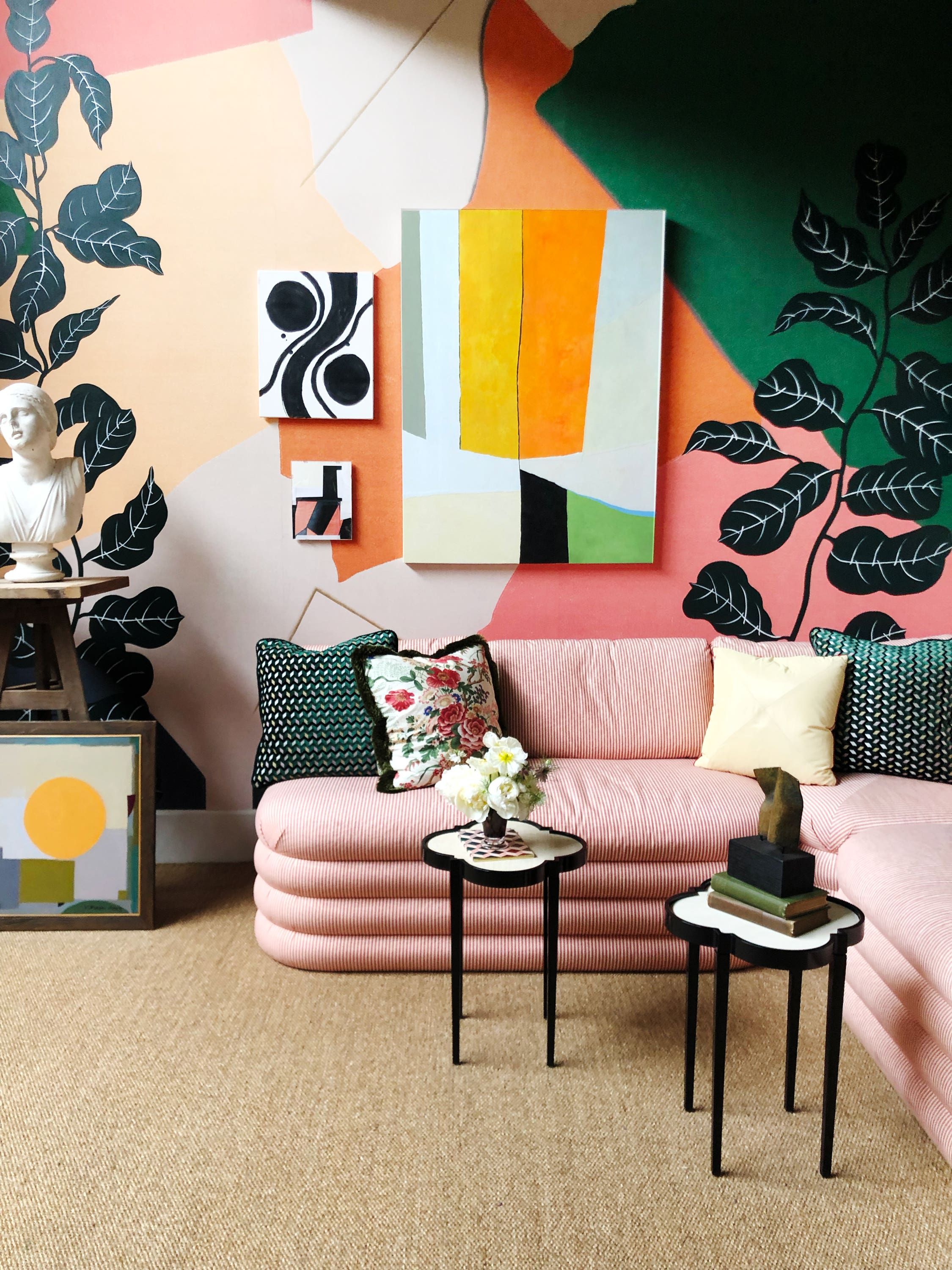 Heads Up: You’re About to See This Colorful Kips Bay Room All Over Instagram