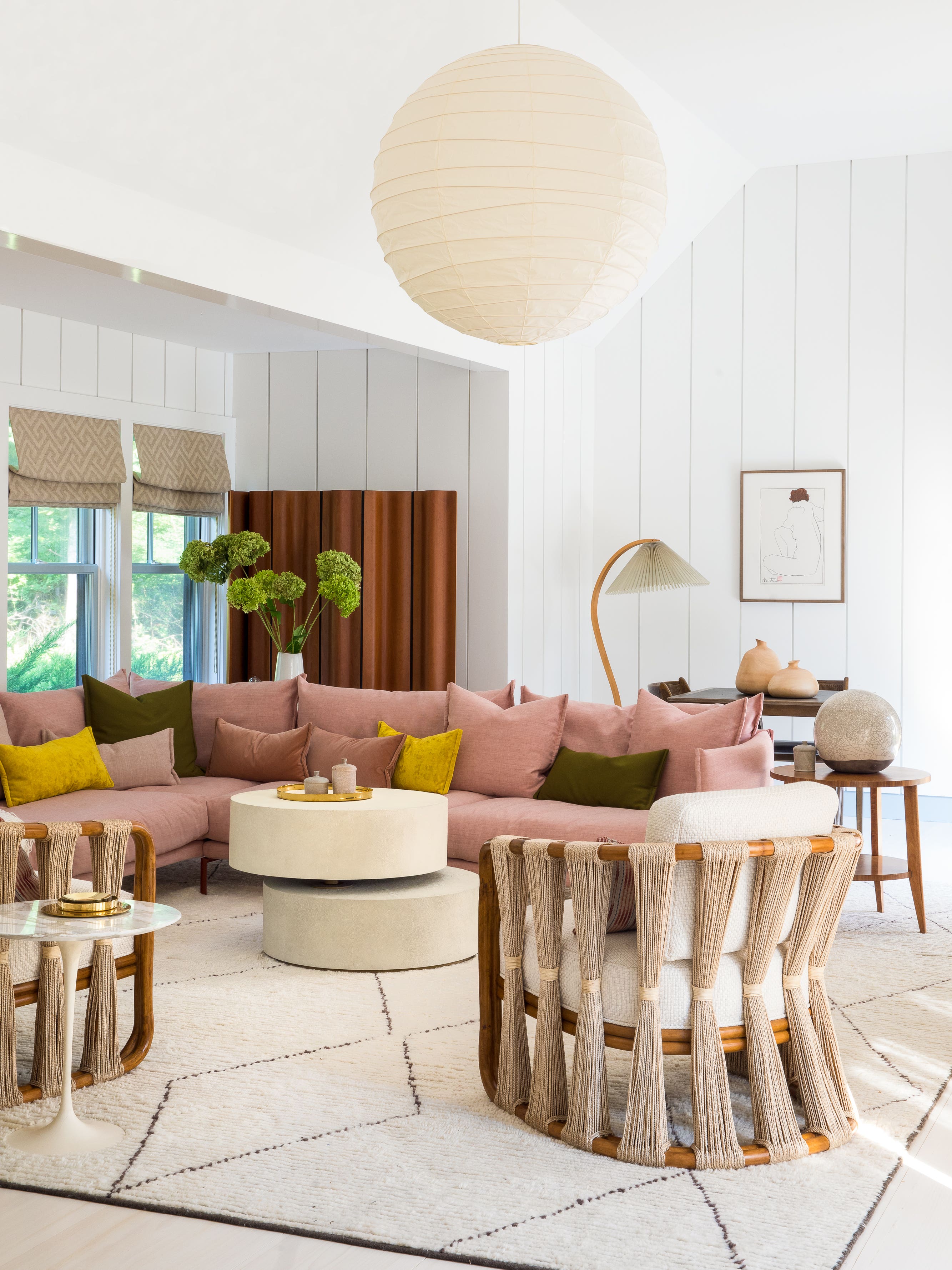 This Hamptons Home Starts With a Pink Sofa and Only Gets Better