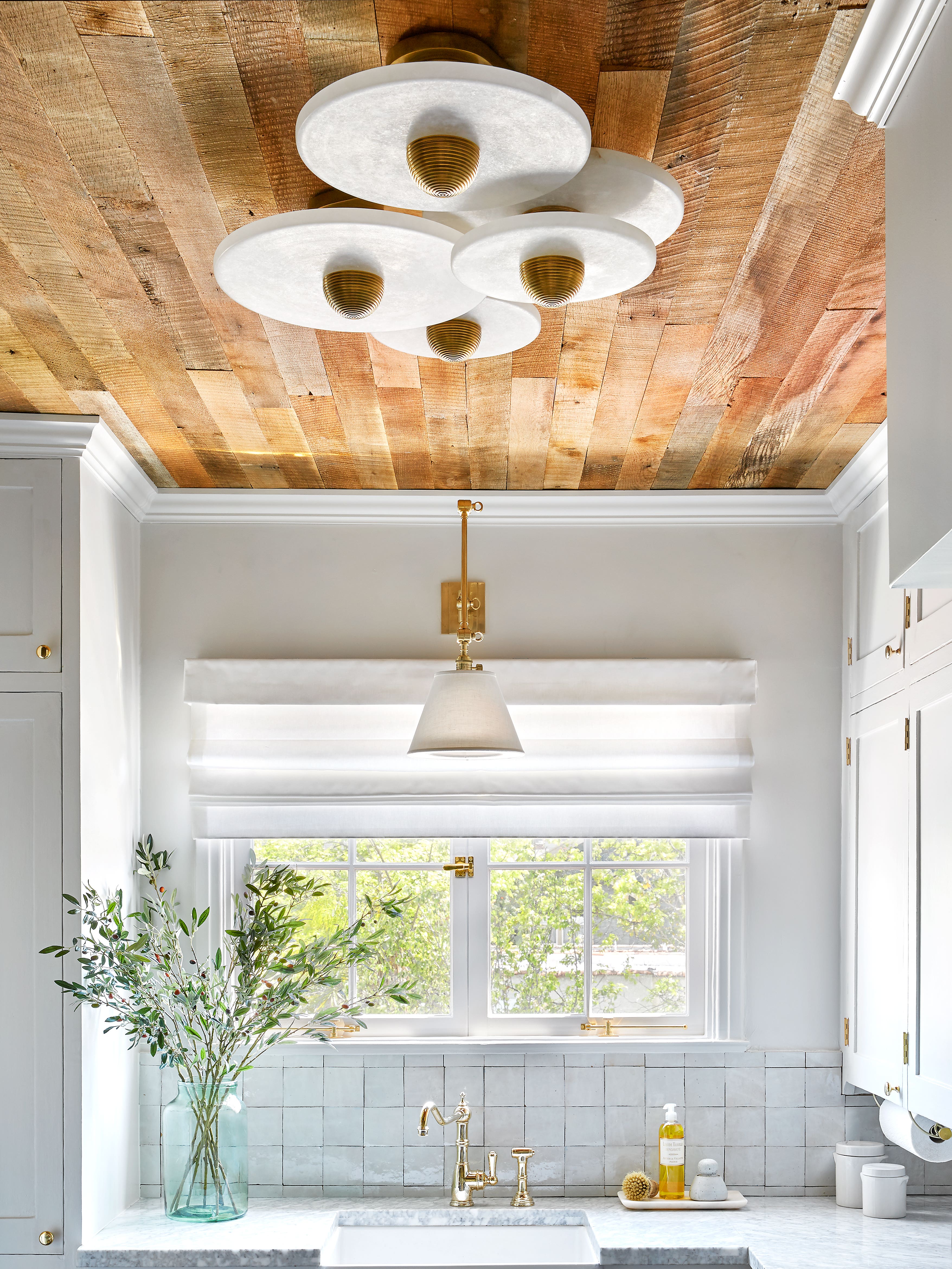 This Designer Put Floorboards on Her Kitchen Ceiling—And We Can’t Stop Staring