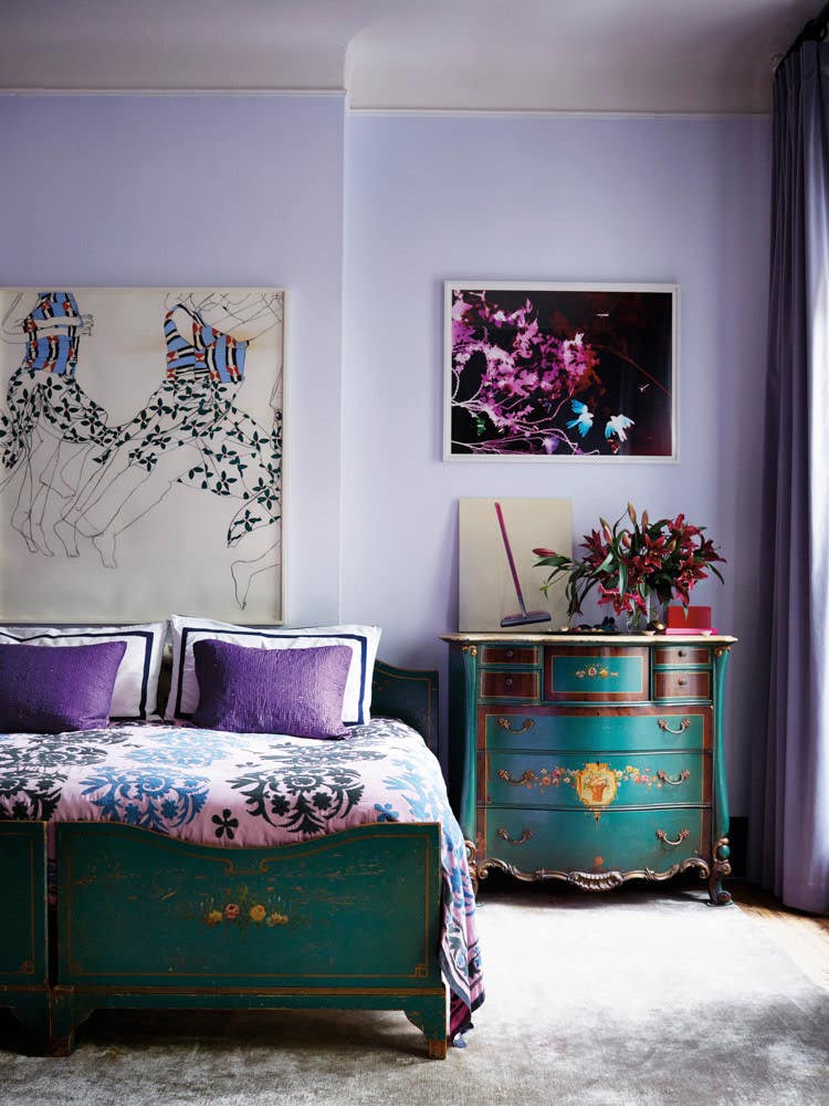 6 Paint Colors That’ll Trick Your Tiny Apartment Into Believing It’s Big