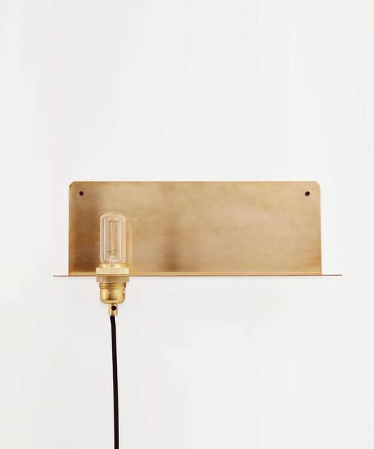 90-degree-wall-lamp-brass-frama-trnk-1_540x