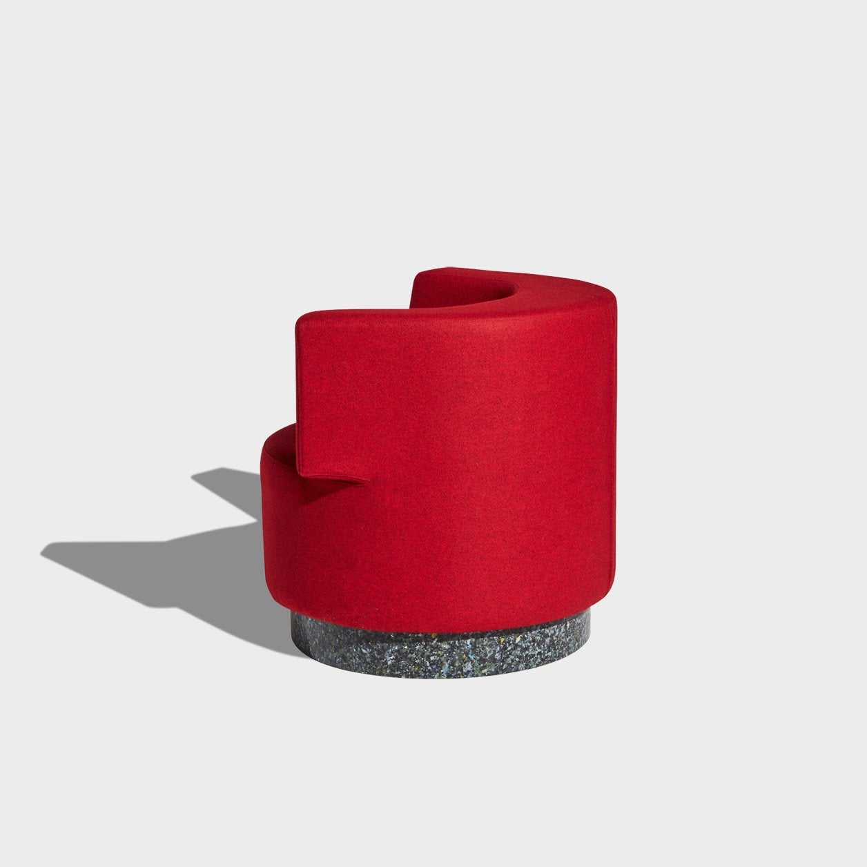 confetti-red-armchair-back-plastic-base-lr_1920x