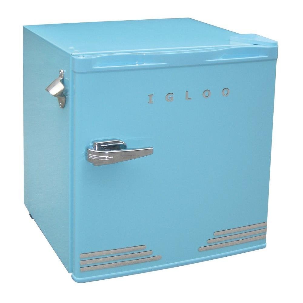 Igloo 1.6 cu ft Retro Compact Refrigerator with Side Bottle Opener