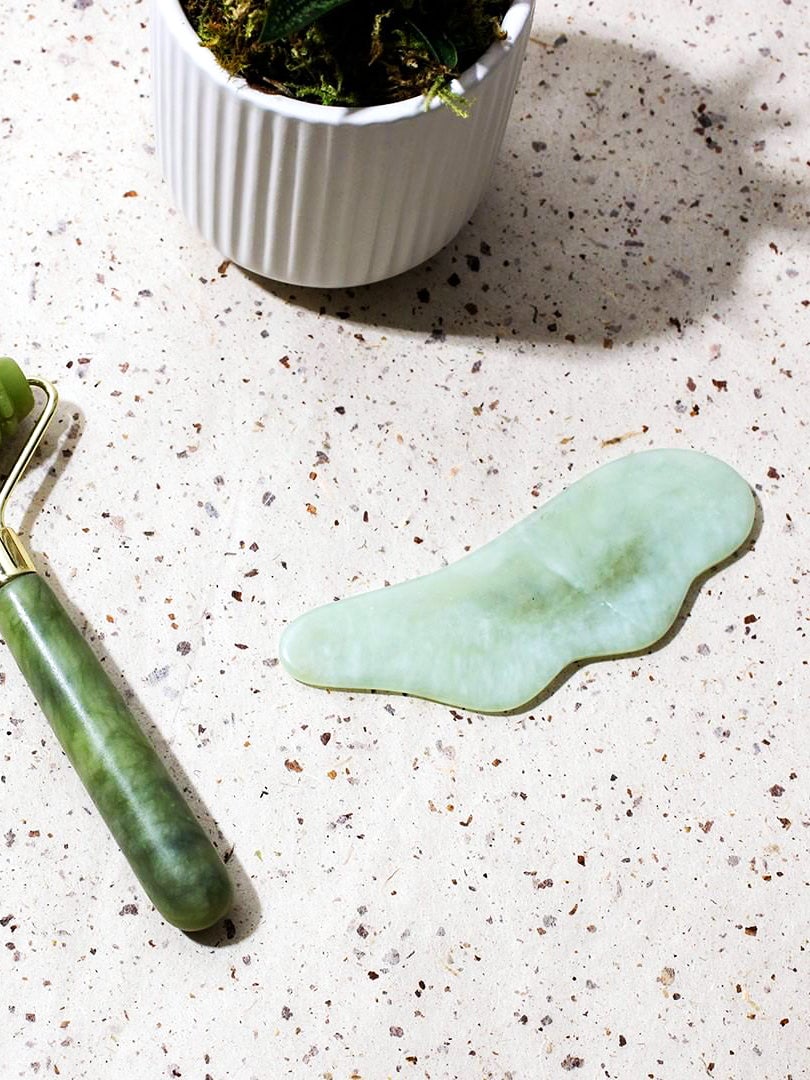 What Happens to Your Body When You Use Gua Sha