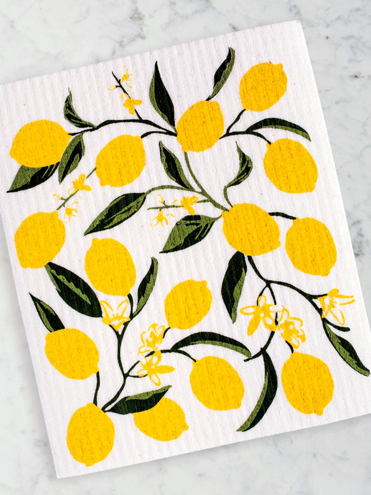 Reusable towel printed with lemons