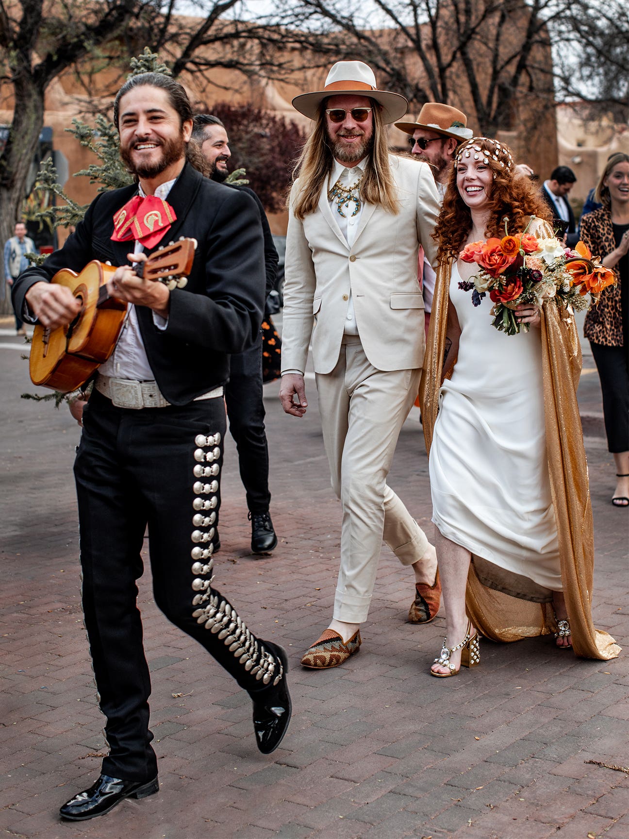 An Impromptu Mariachi Band Was Only the First Surprise at This Santa Fe Wedding