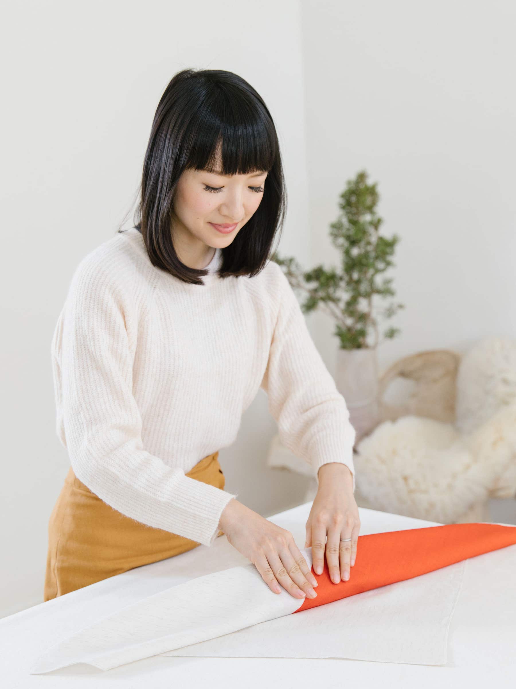 marie kondo wrapping gift