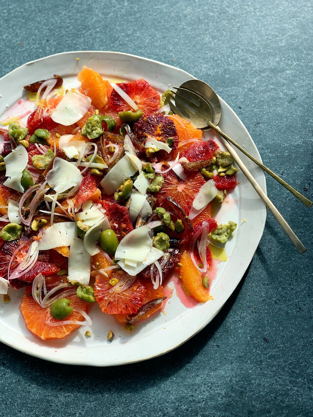 Citrus salad with olives