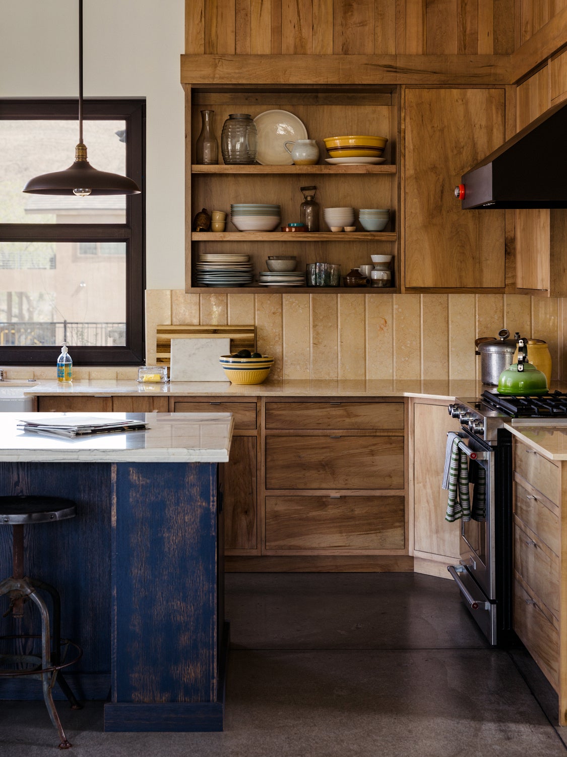 5 Rustic Kitchen Cabinets Ideas That Aren't Cliche