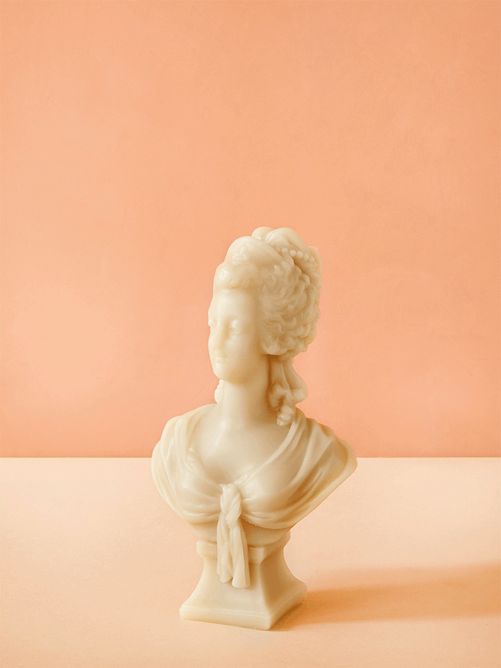 Marie Antoinette candle