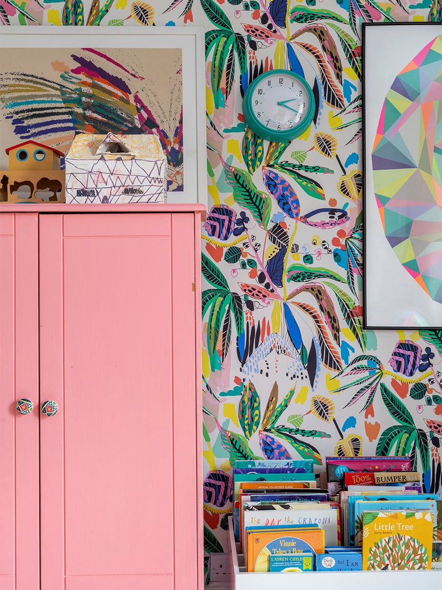 How a Graphic Designer Brought Her Ultra-Colorful Craft Into Her Kids’ Rooms