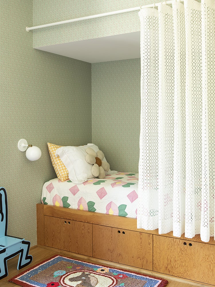 Built-in bed with curtain in kids room