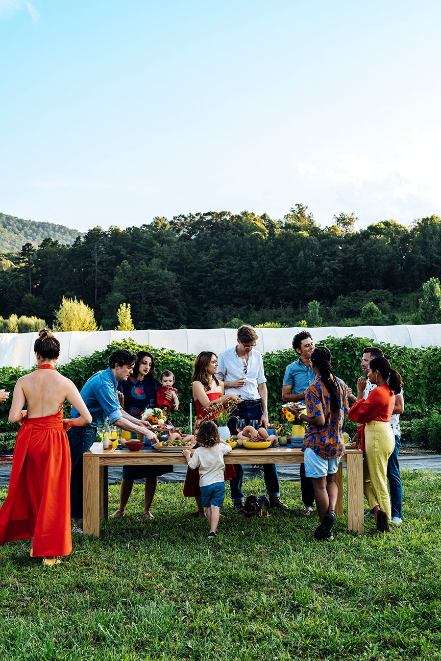 Outdoor Entertaining Isn’t Over Yet—Add This Open-Air Gathering to Your Mood Board