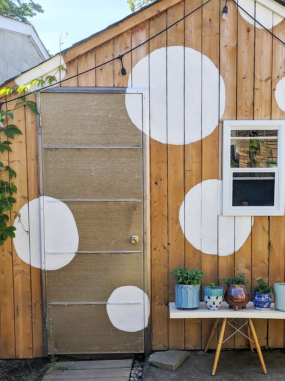 garage painted with circles