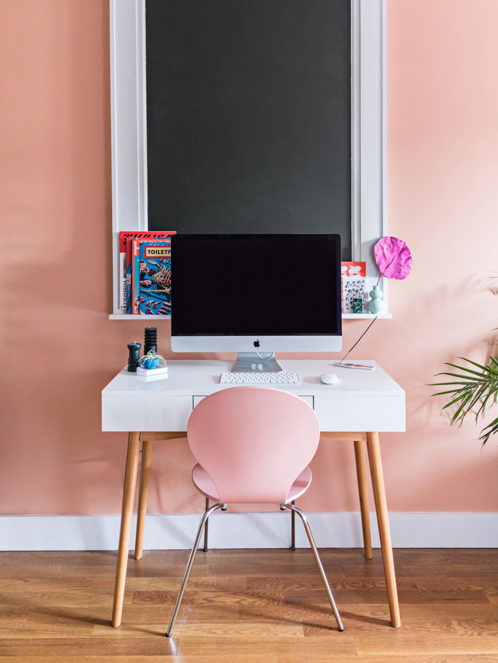 Pink room with desk