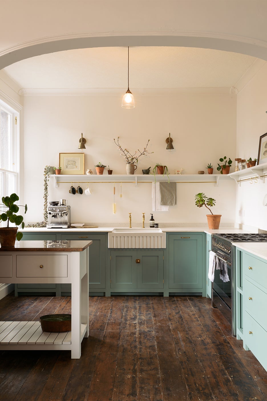 white and green kitchen 