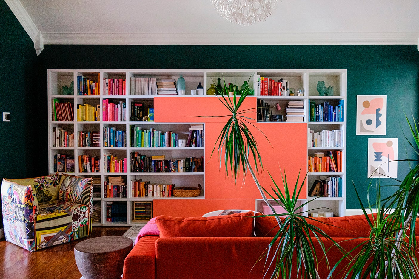 green living room with peach modular bookcase