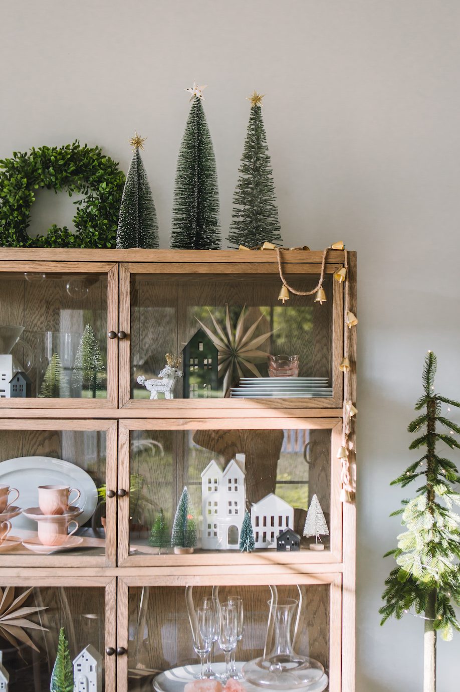 4 Minimalist Holiday Decorating Ideas, All Borrowed from Nature