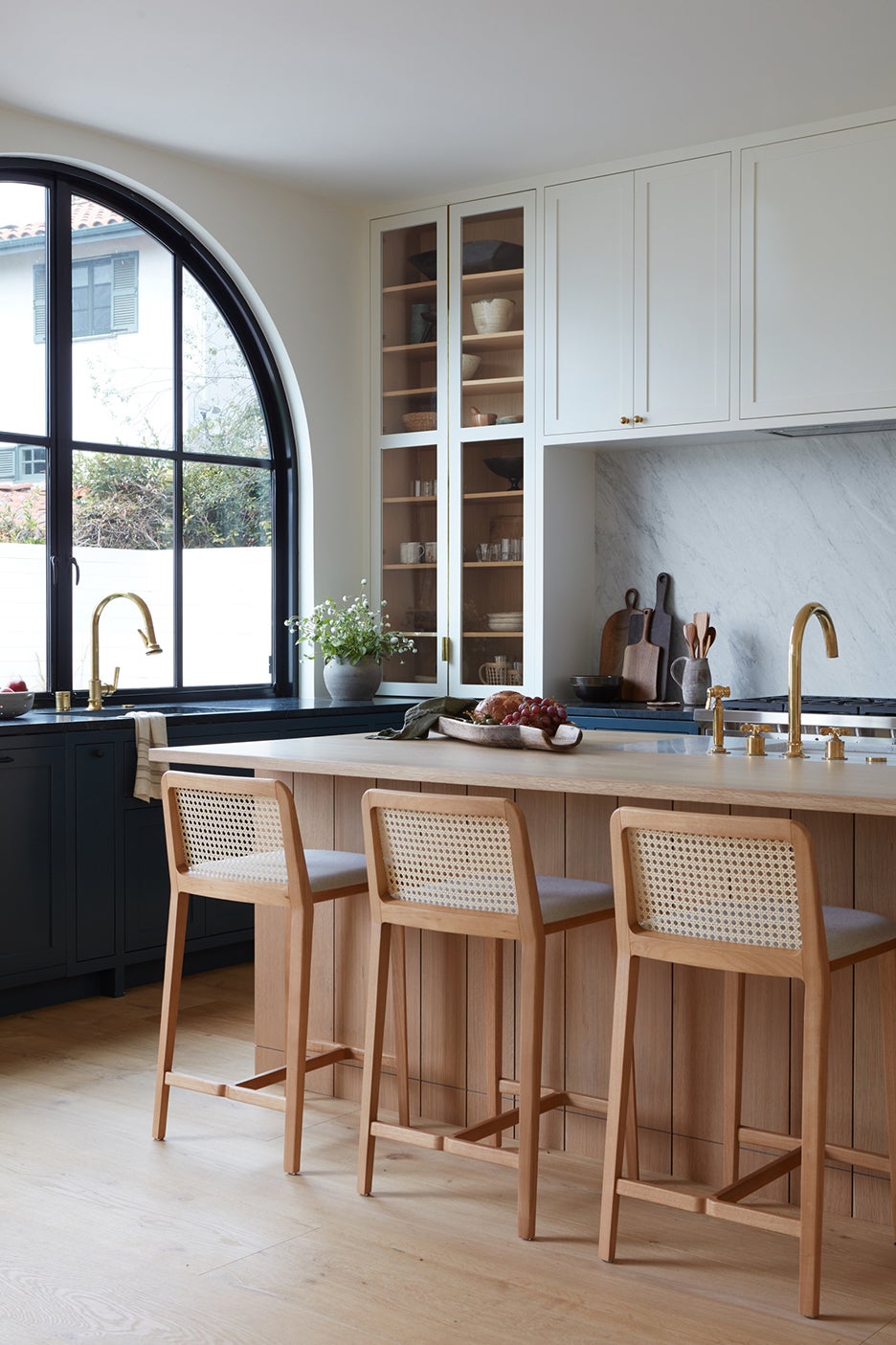 Kitchen with arched window
