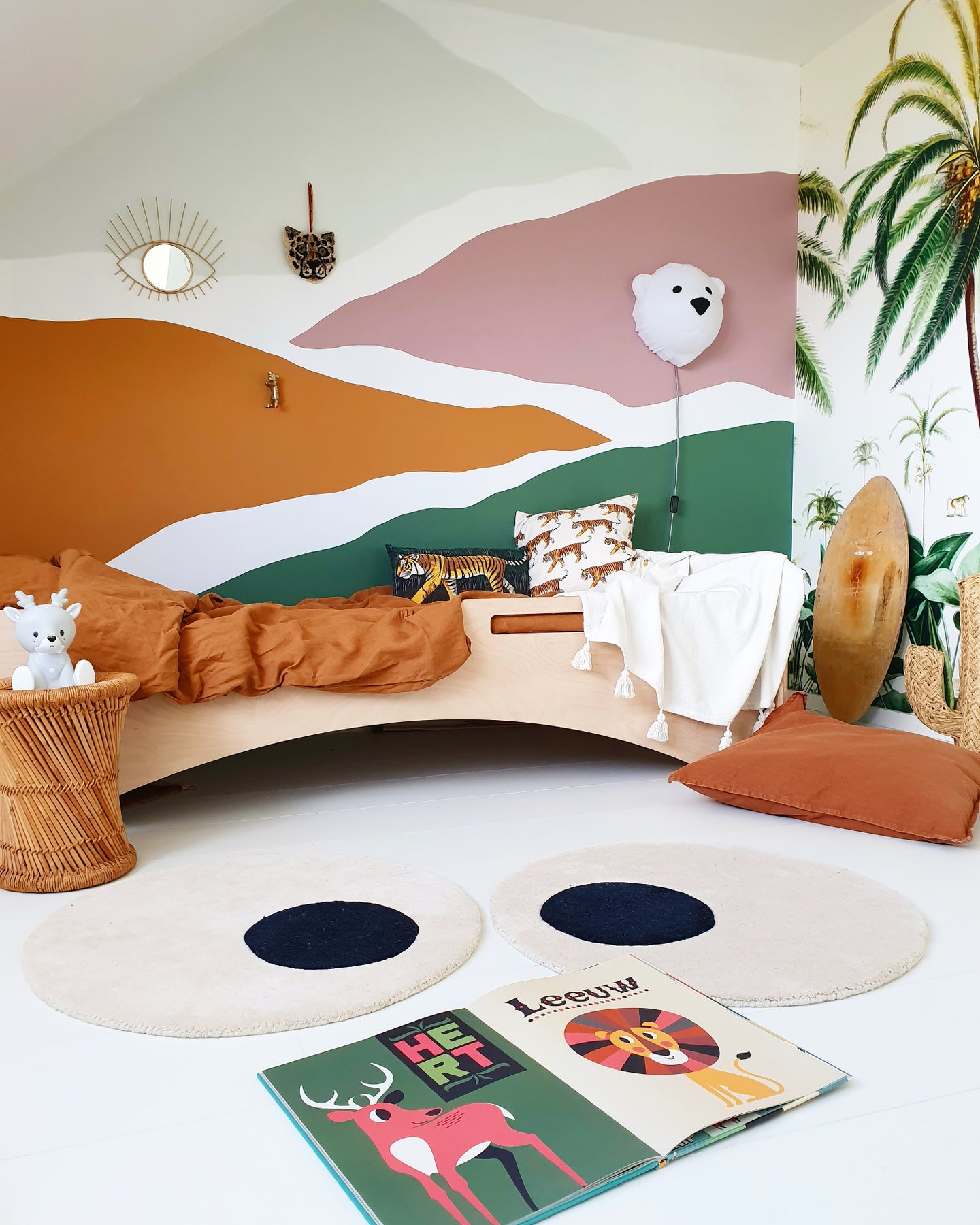 Terracotta rooms - kids bedroom with multi-colorerd paint blocks
