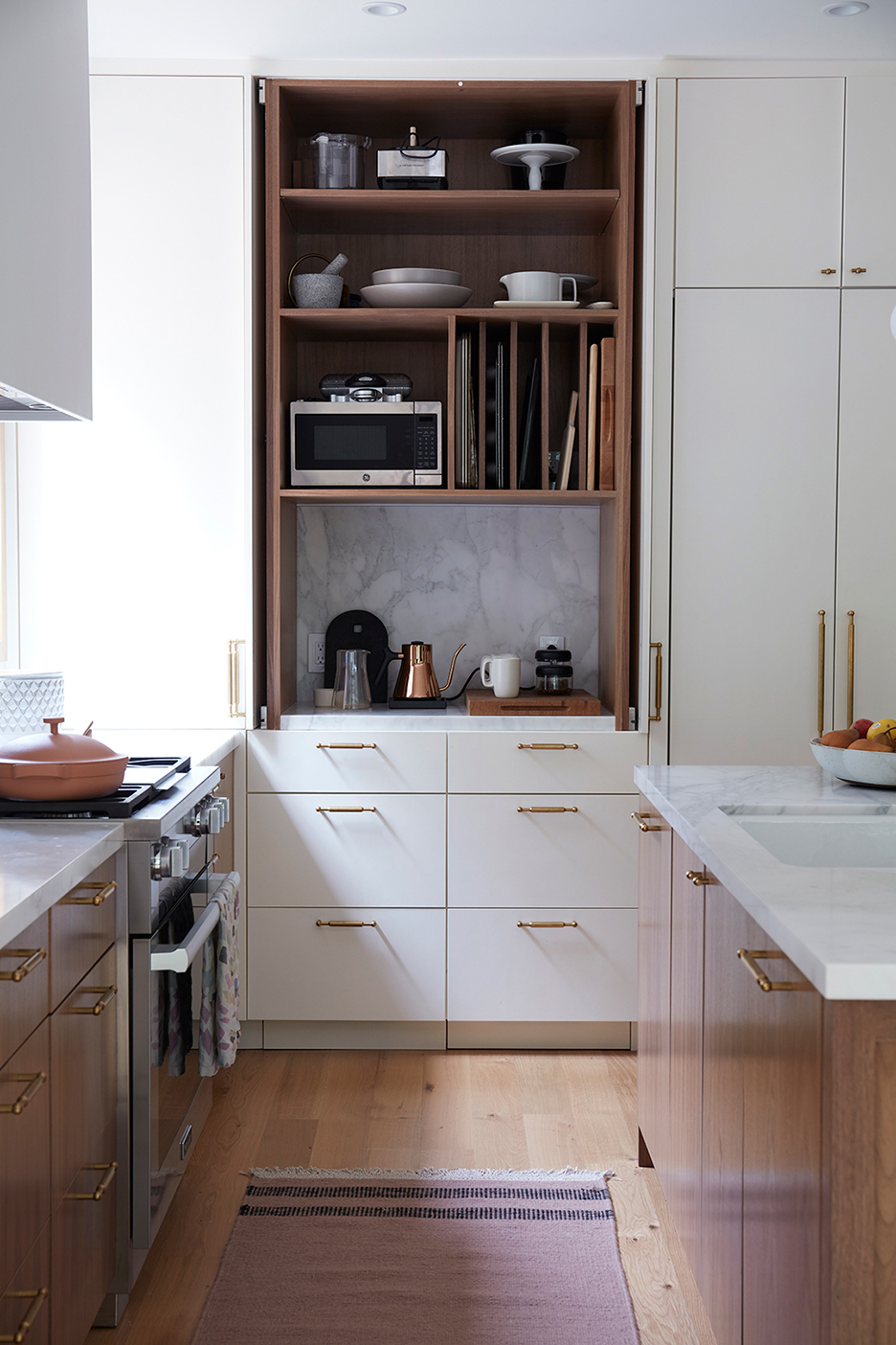 All the Kitchen Cabinet Ideas You Need to Fuel Your Reno, Gathered in ...
