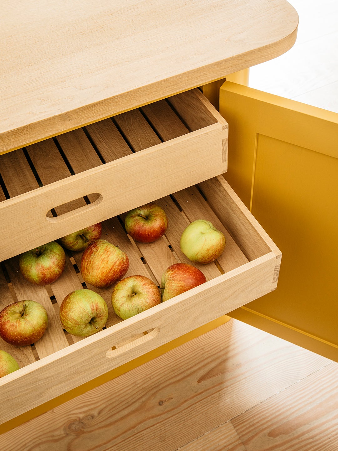 slatted drawers for fruit storage