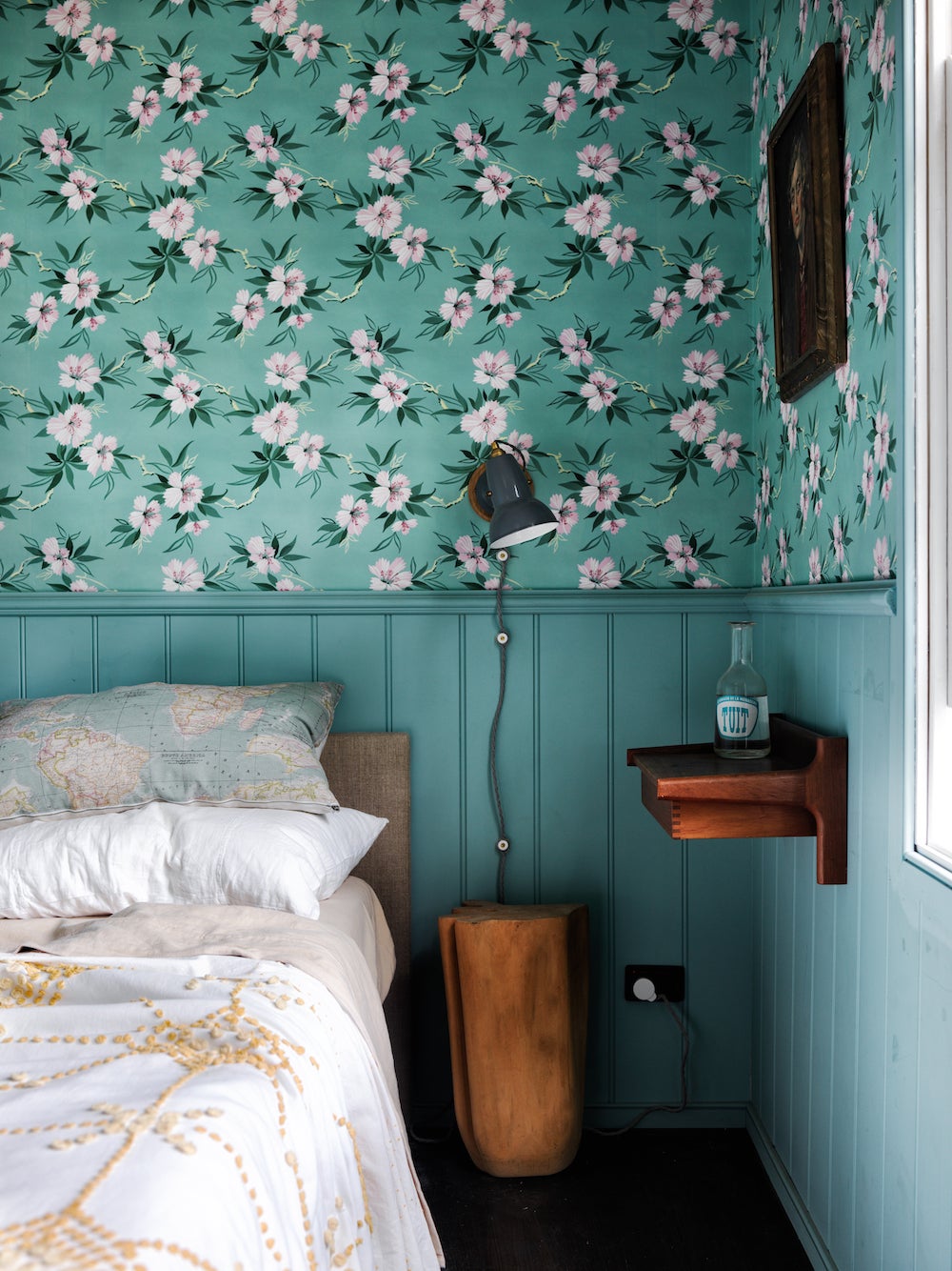 floral bedroom wallpaper