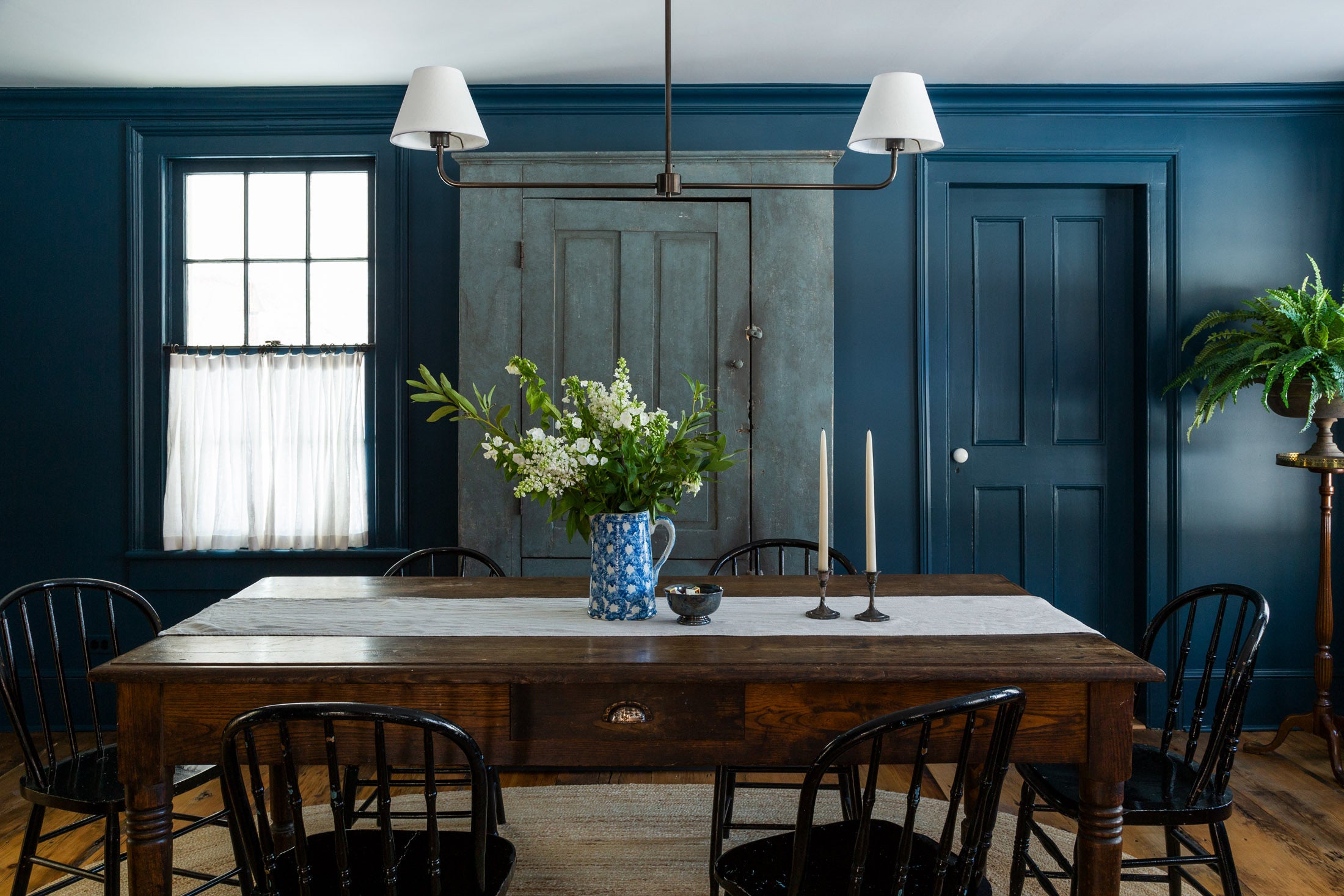 Glossy Blue Dining Room
