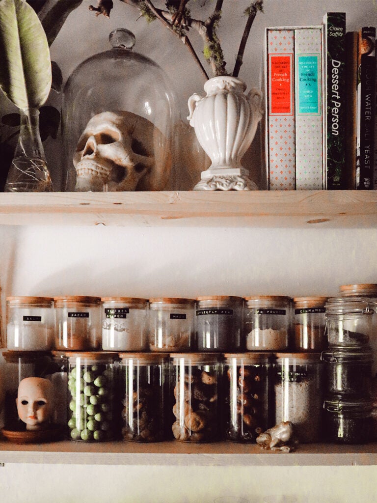 A $10 DIY Was the Finishing Touch of This Creative’s Creepy-Cute Kitchen