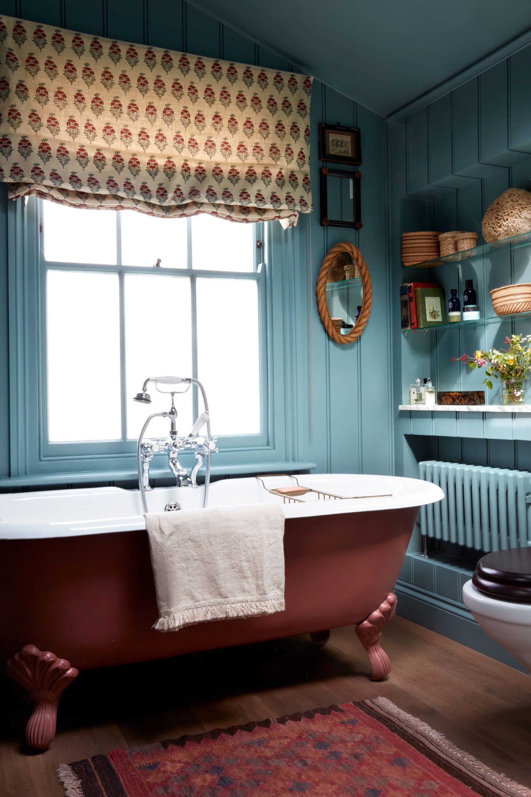 The Best Bathroom Paint Colors Are Blue and Green, According to 6 Designers