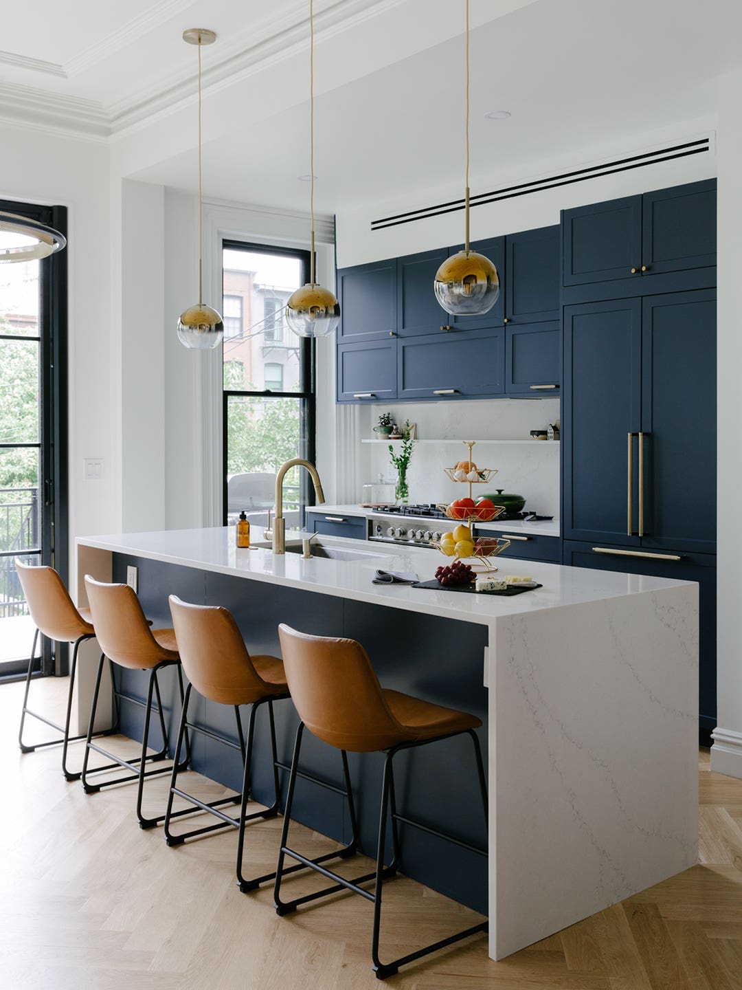 navy blue kitchen cabinets