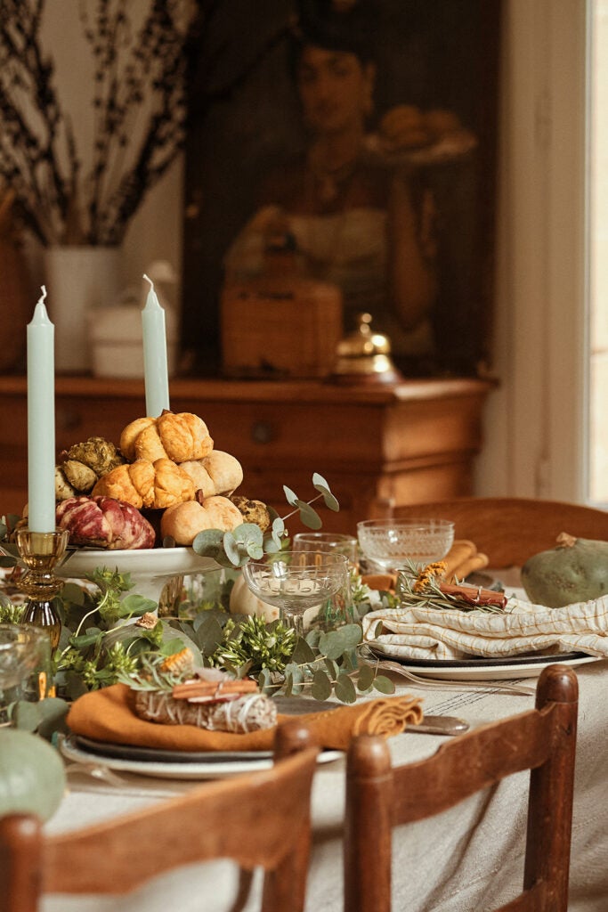 thanksgiving beige, green and orange table at Heloise Brion's place 